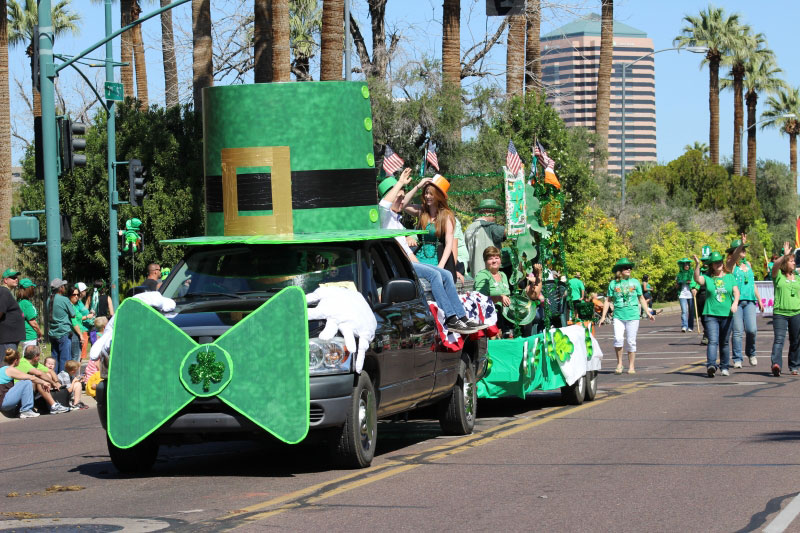 st-patricks-day-parade-bowtie-truck