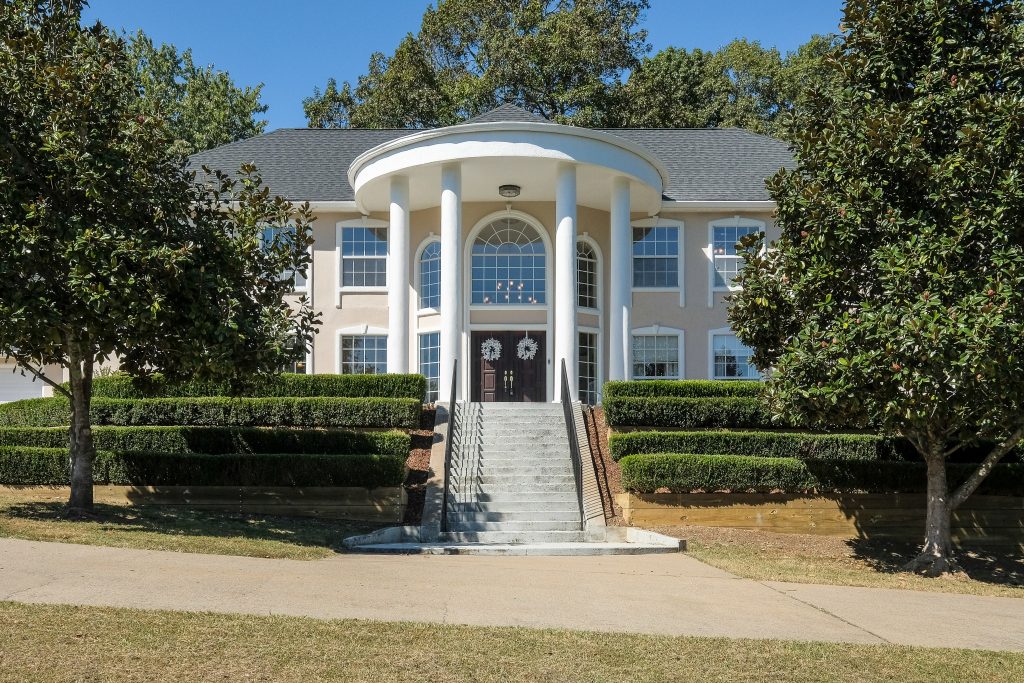 195 Caudill Drive, Hendersonville, Tennessee 37075 Beverly Cannon Jones