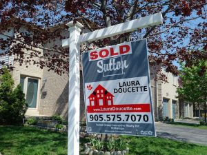 residential-houses-homes-sold-condos-freehold-hamilton-real-estate-laura-doucette-sutton