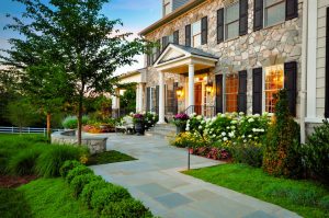 rock-traditional-2-story-front-exterior