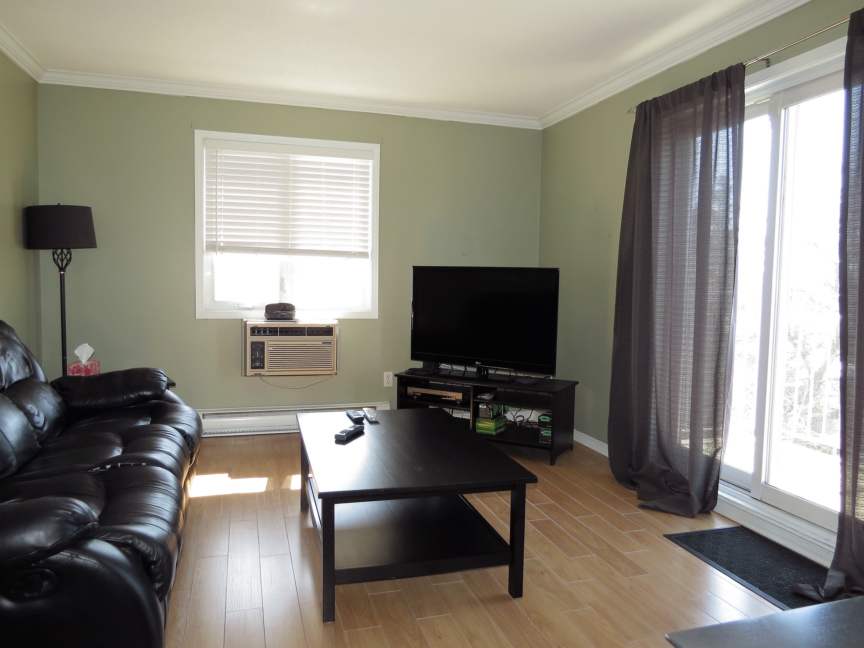 902 Notre Dame St. Unit 300 Embrun ON K0A1W0 Graham b Ottawa