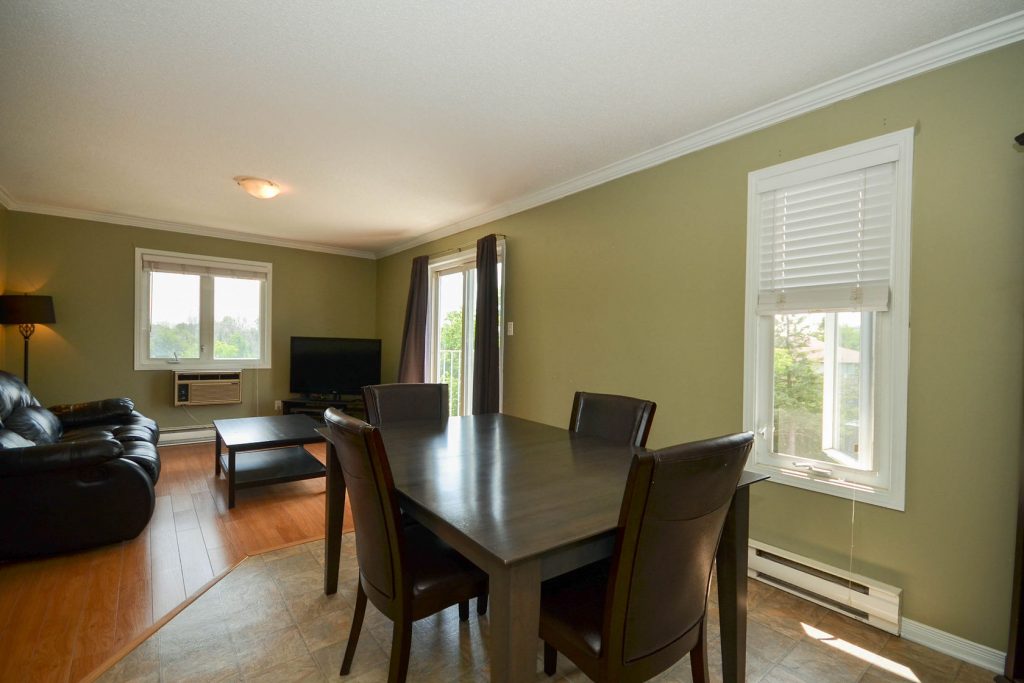 902 Notre Dame St. Unit 300 Embrun ON K0A1W0 Graham b Ottawa