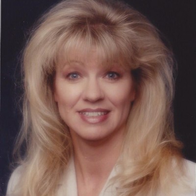 Amy Holcombe