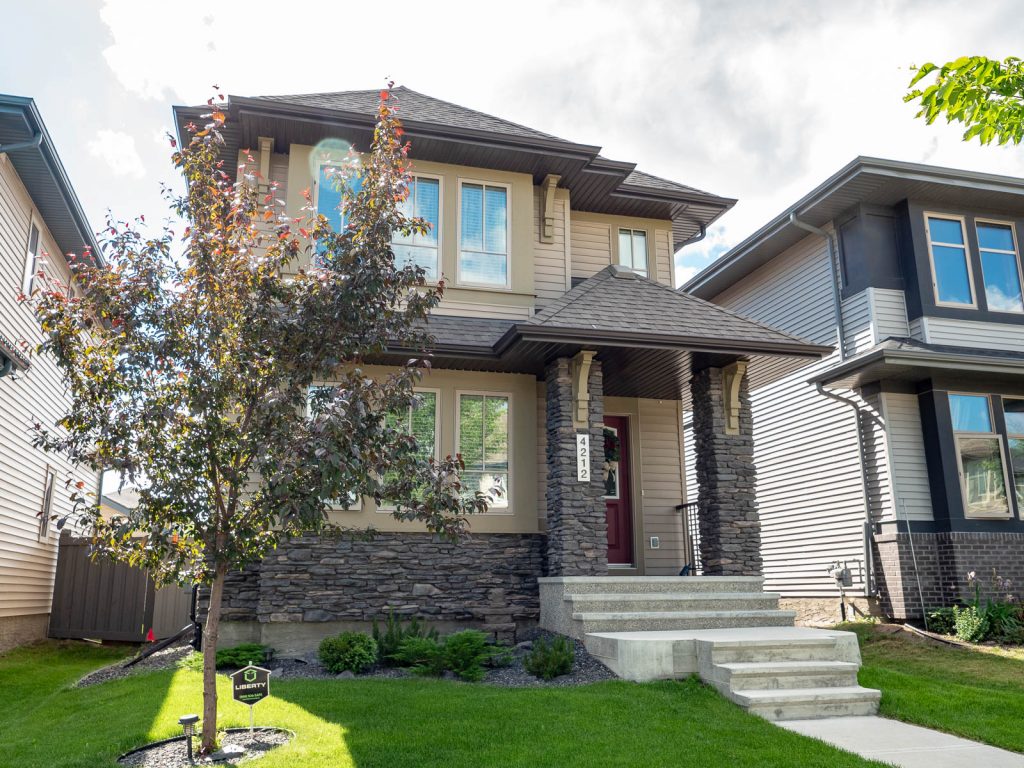 SOLD in AMBLESIDE 4212 ALLAN LI