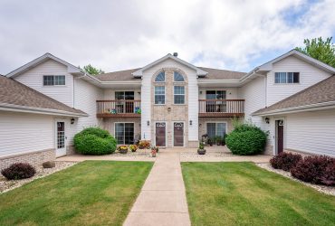 6145 S Creekside Dr #6 Cudahy, WI 53110