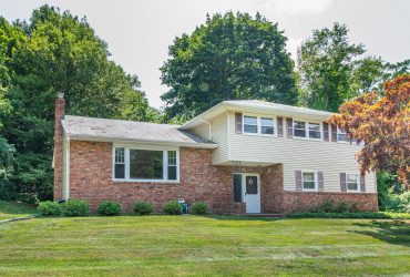 26 Dogwood Trail, Randolph Twp ($599,900) UNDER CONTRACT