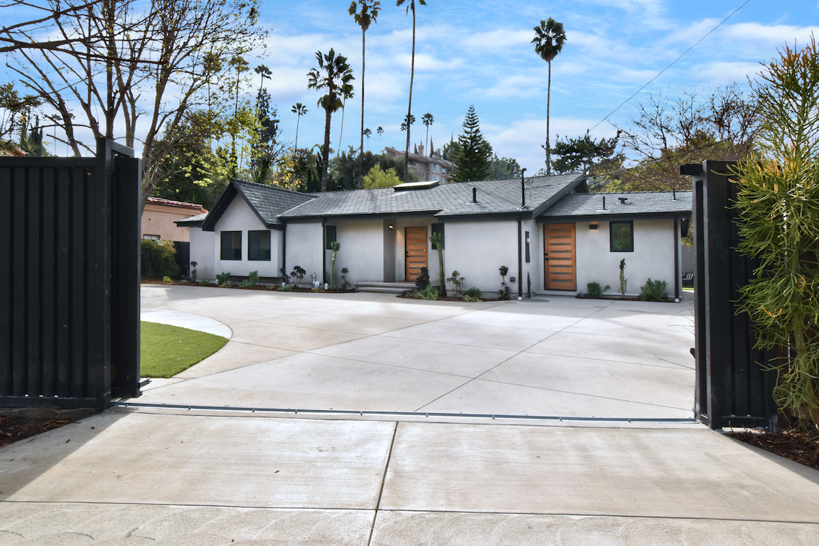 4512 Libbit Ave - Gated & Private