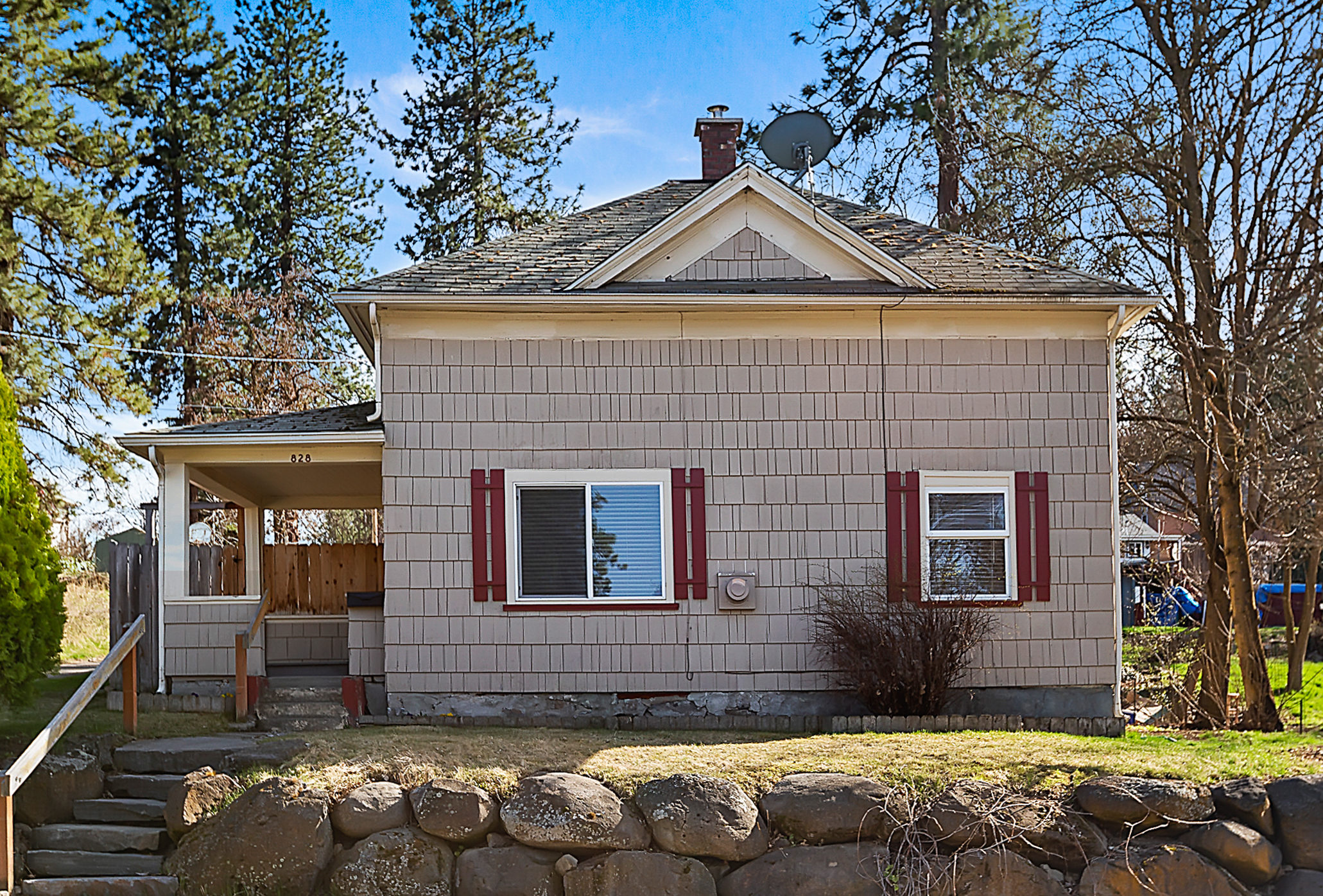 A charming and peaceful cottage home in Spokane