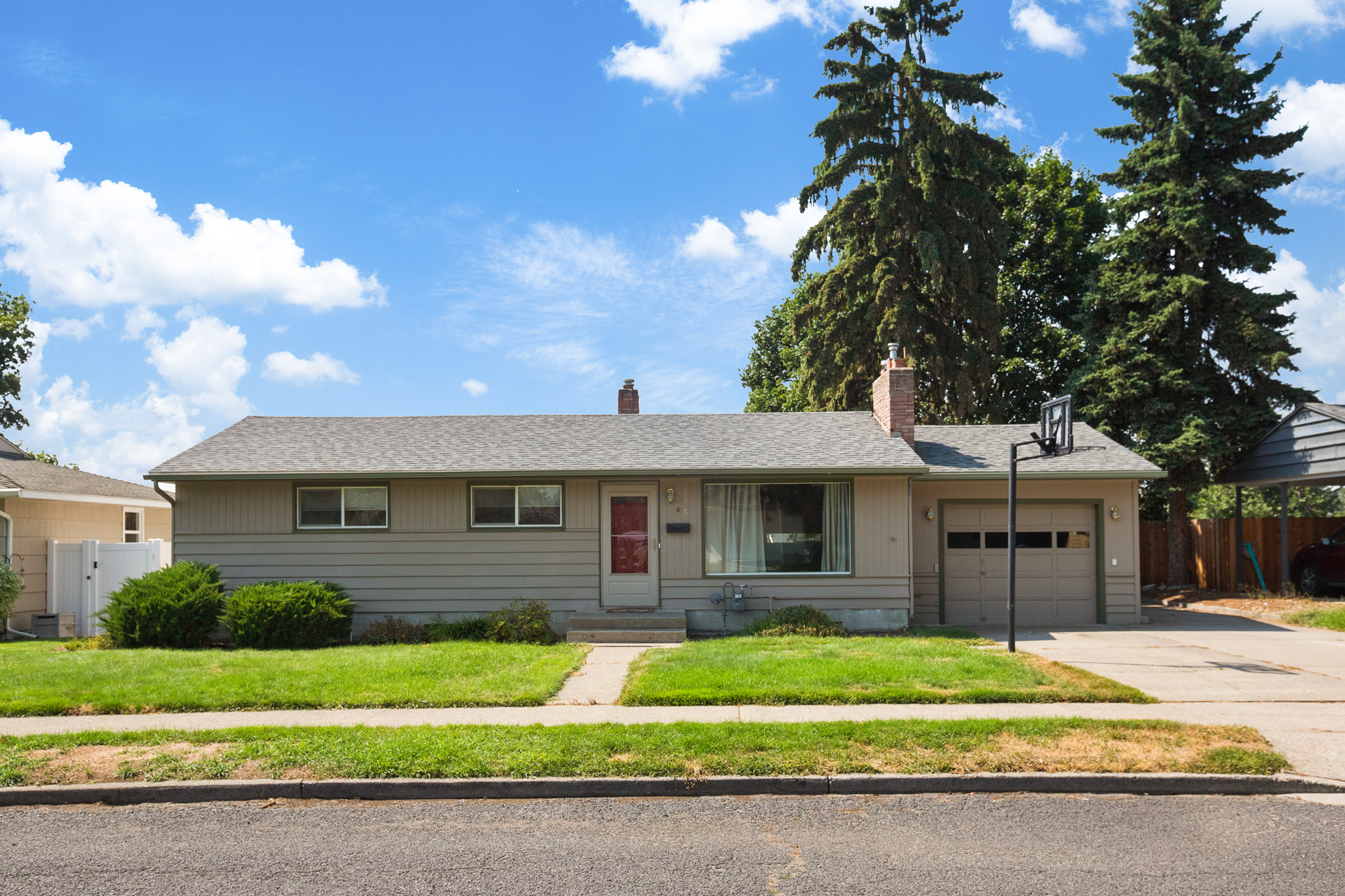 Spokane New Home | 5615 N Moore St, Spokane, WA 99205