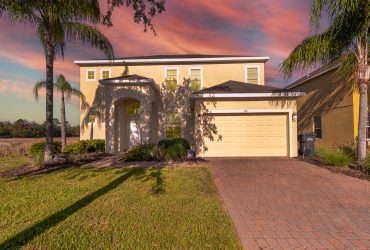 Stunning Pool Home – 2% Buyer’s Agent Commission!