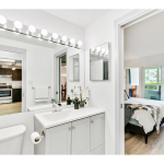 A220 2099 Loughheed Highway Port Coqitlam British Columbia V3B1A8 - Primary Bathroom