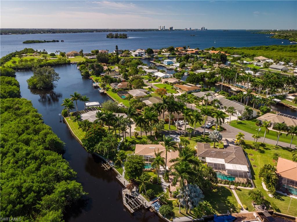 NORTH FORT MYERS FLORIDA HOMES FOR SALE WATERFRONT PROPERTY FOR SALE