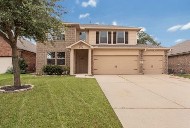 106 Crown Point, Magnolia, TX 77354