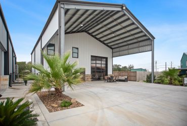 72 Circle Hook, Port O’Connor, Texas 77982