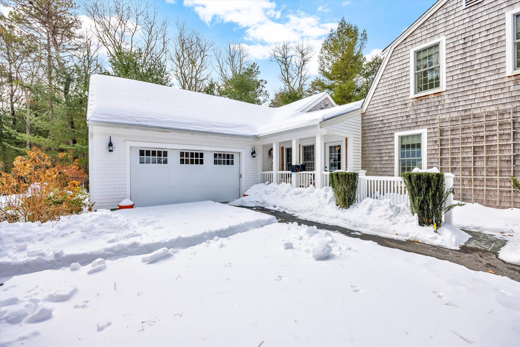 85 Clamshell Cove, Cotuit, MA 02635