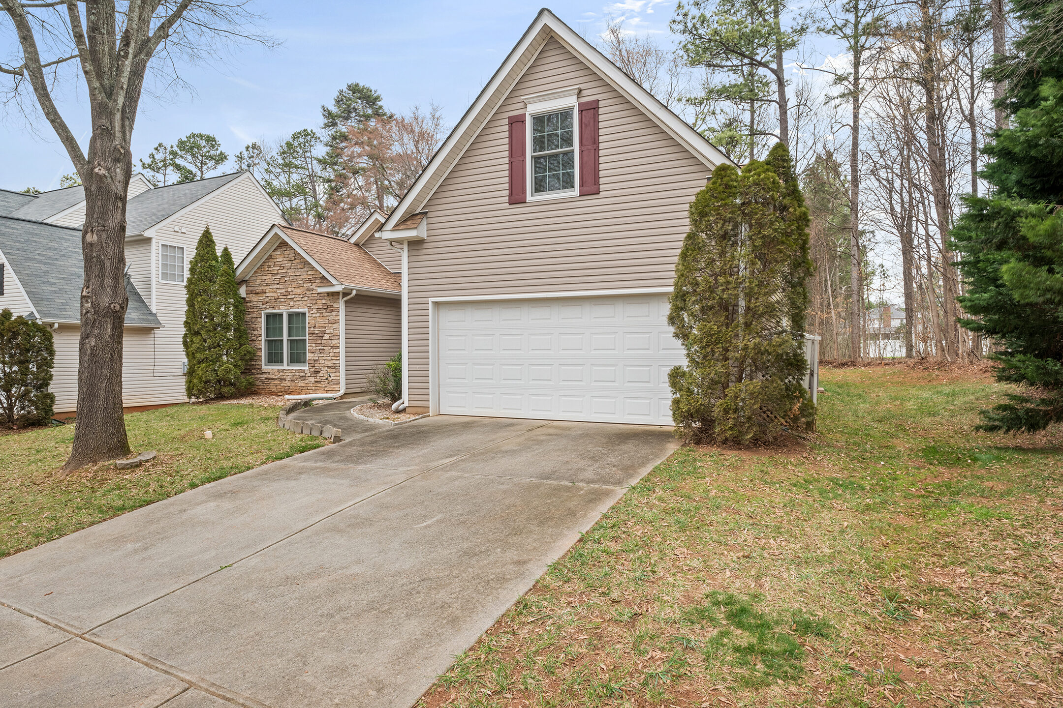 1219 Oakdale Commons Court, Charlotte, NC 28216