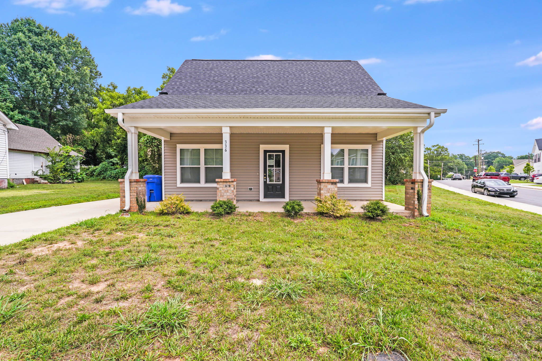 336 E Lowrance Avenue, Mooresville, NC 28115
