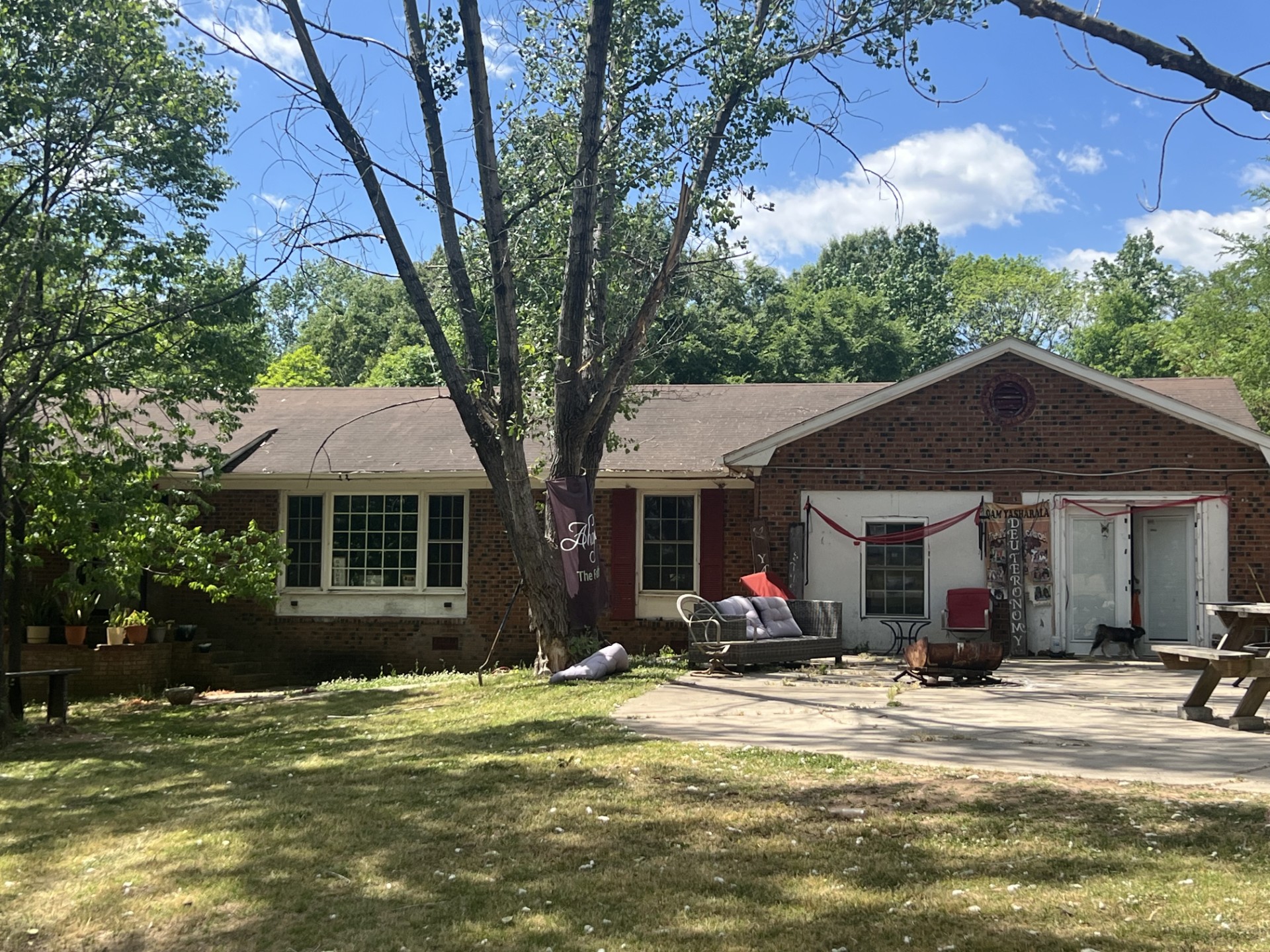 Front Photo - Wadesboro