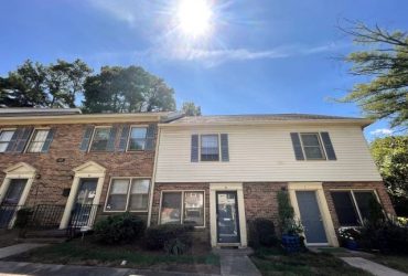 For Sale: 6432 Old Pineville Road #E, Charlotte, North Carolina 28217
