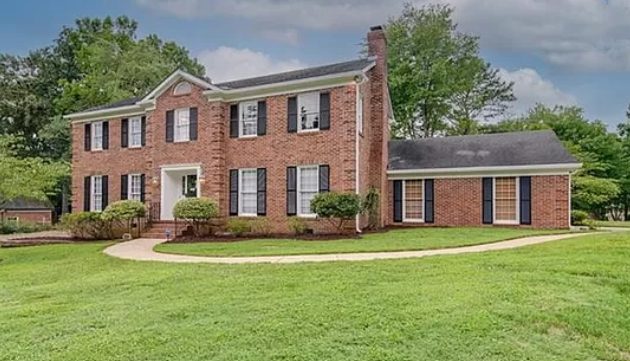 Woodview - front pic