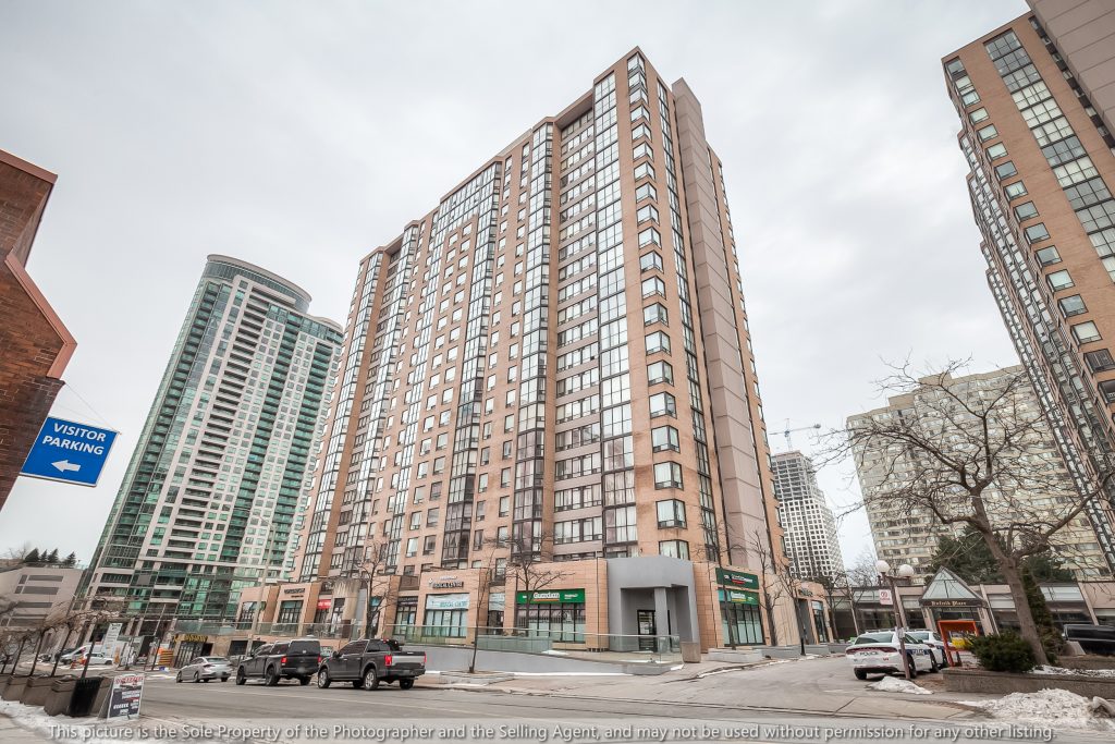 406 – 265 Enfield Place, Mississauga, ON