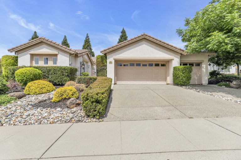 880_CastleberryLn_Lincoln-01