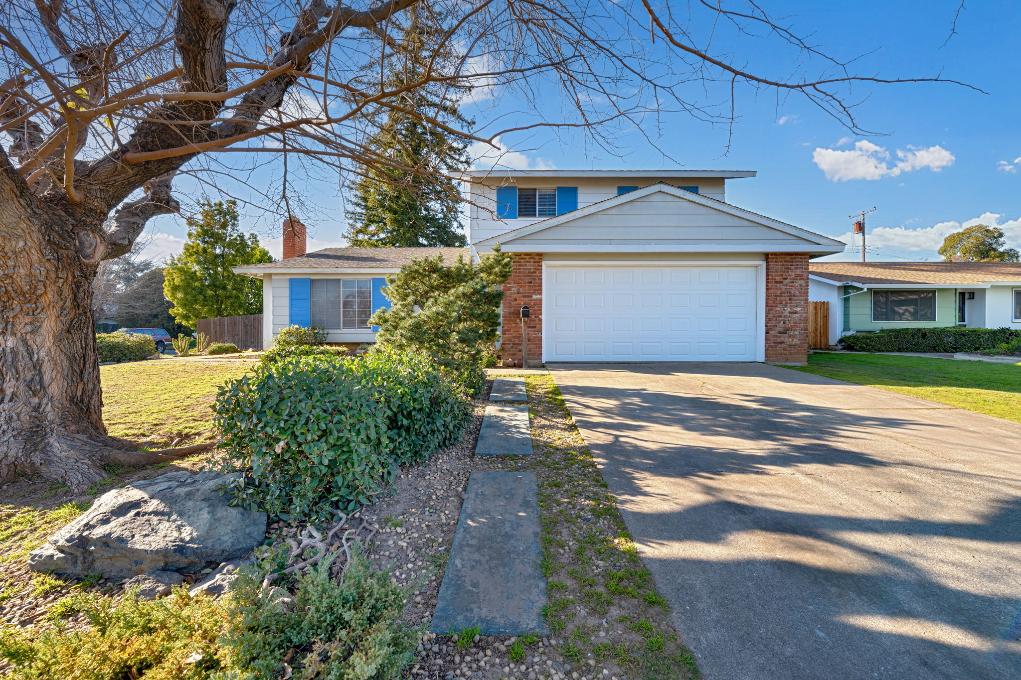 2626 Cedaridge Way, Sacramento, CA 95826 