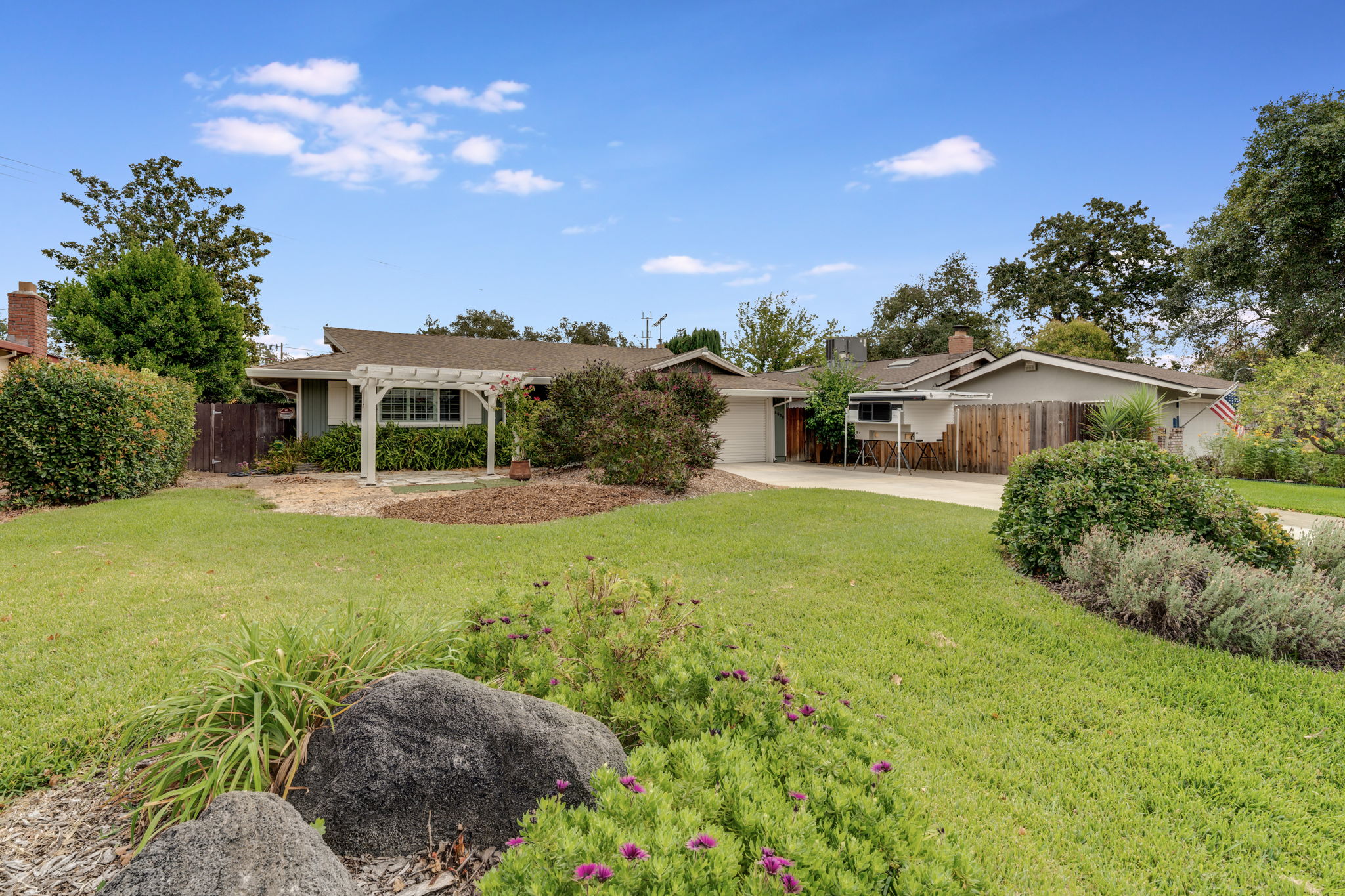 1-web-or-mls-4968-kennington-dr