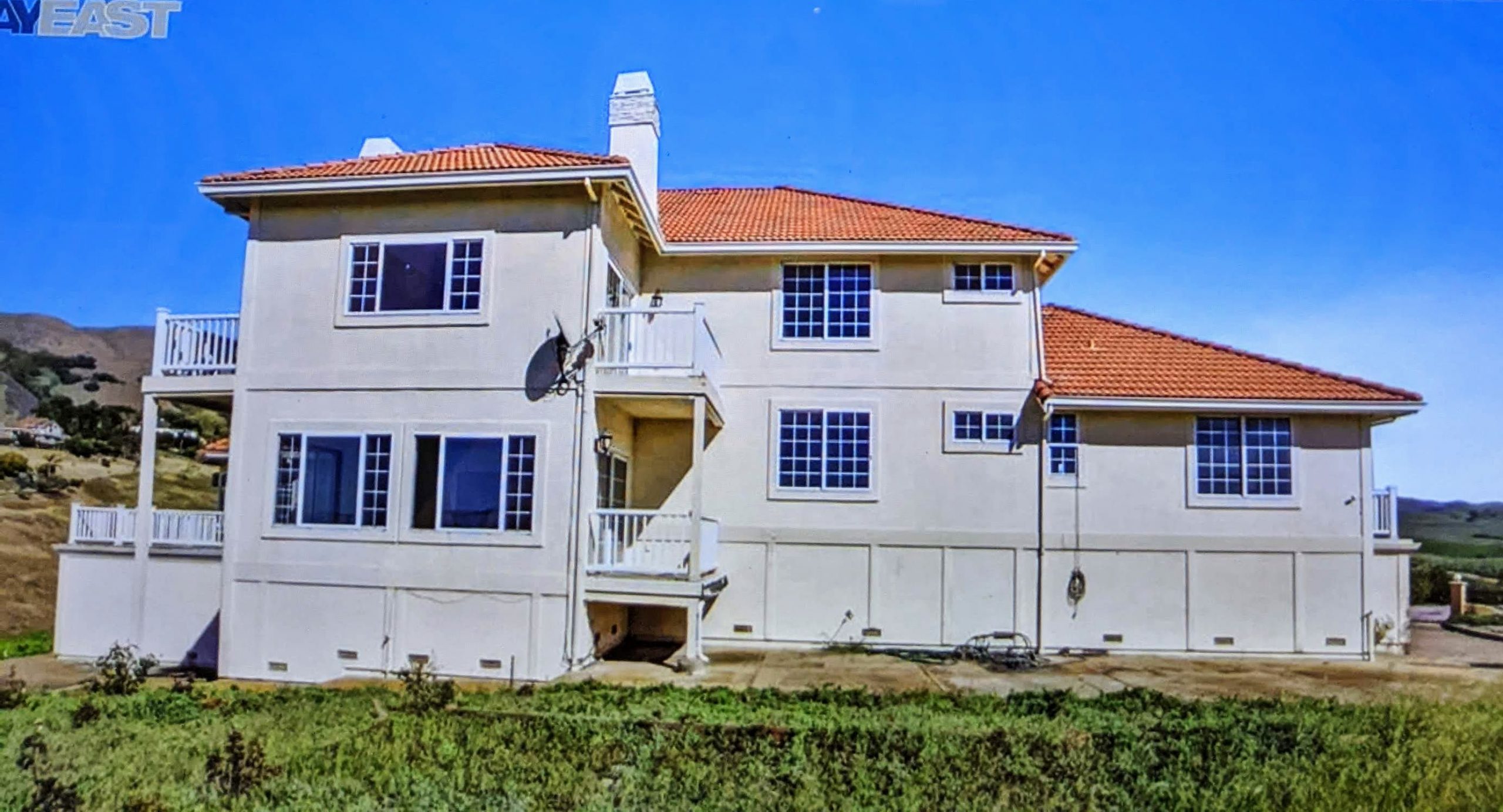 to your Stunning Hilltop Manor! Malena M Bischof