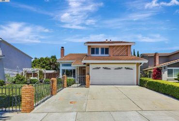 Gorgeous Home in the Ardenwood Neighborhood!