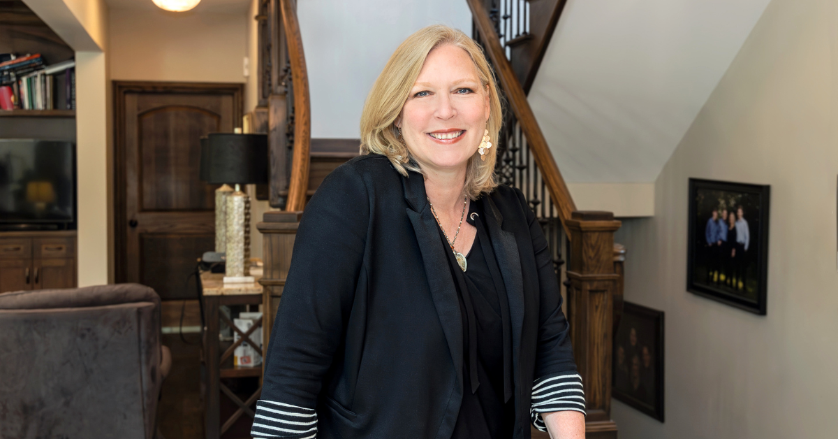shanon-tully-downers-grove-real-estate-broker.png