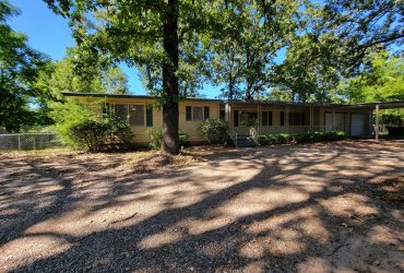 SOLD – 2206 College Dr, Texarkana, TX 75503