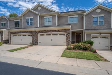 Townhouse Luxury in Stuarts Landing