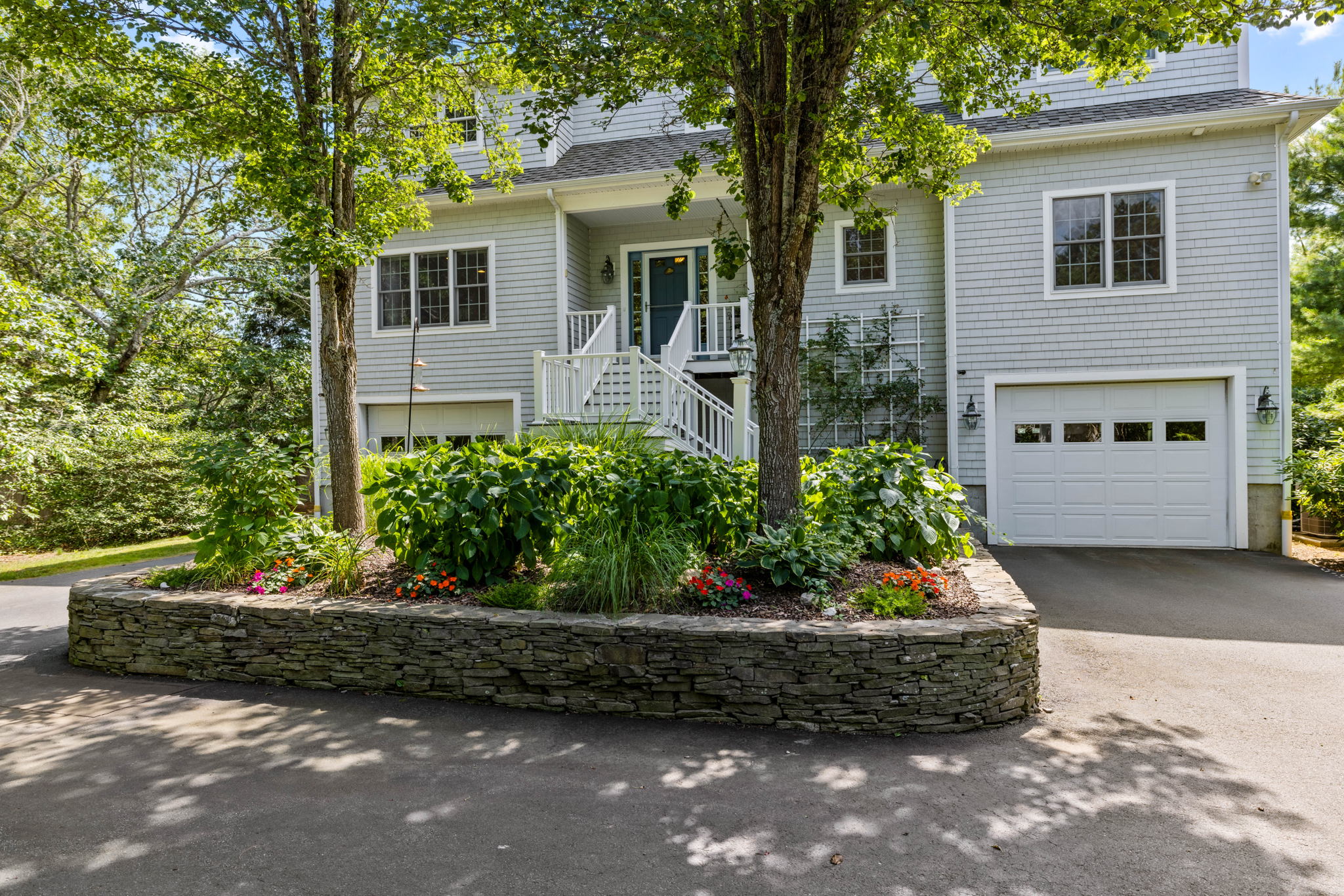 16-web-or-mls-171 B Great Neck Rd Hi Res-63