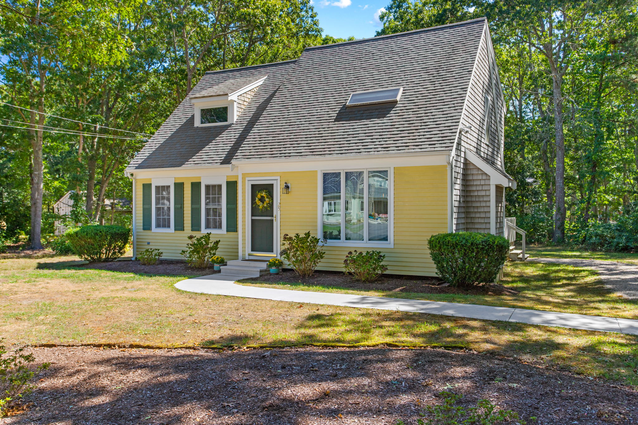 5-web-or-mls-25 Club Valley Dr Hi Res-4