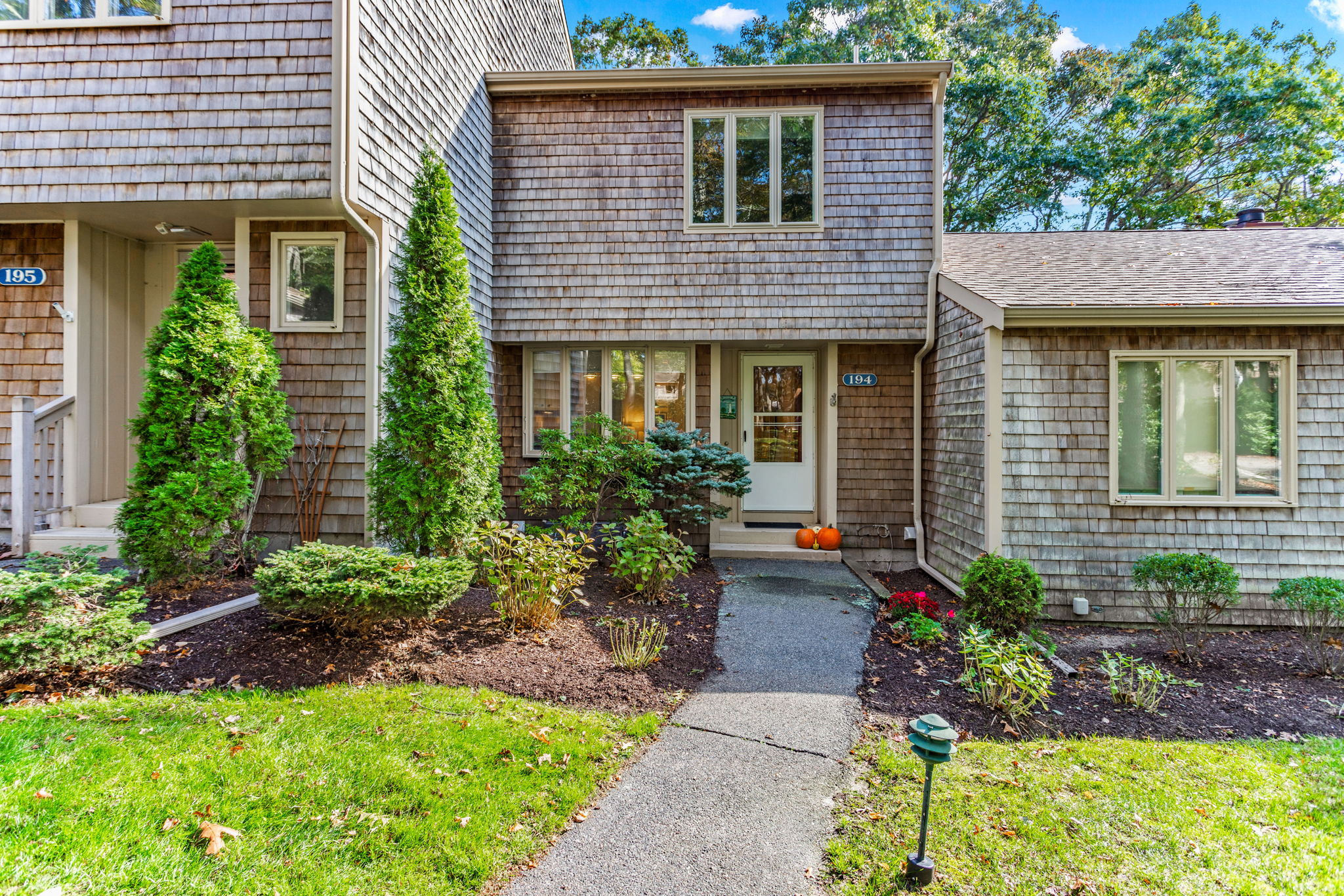 13-web-or-mls-194 Bayfront Way Hi Res-31