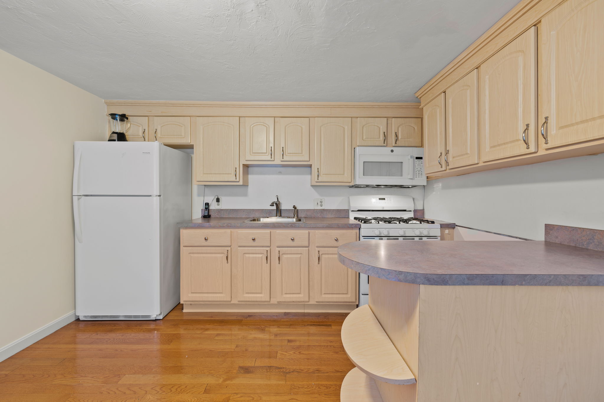 10 Linus Avenue, Brockton, MA 02301
