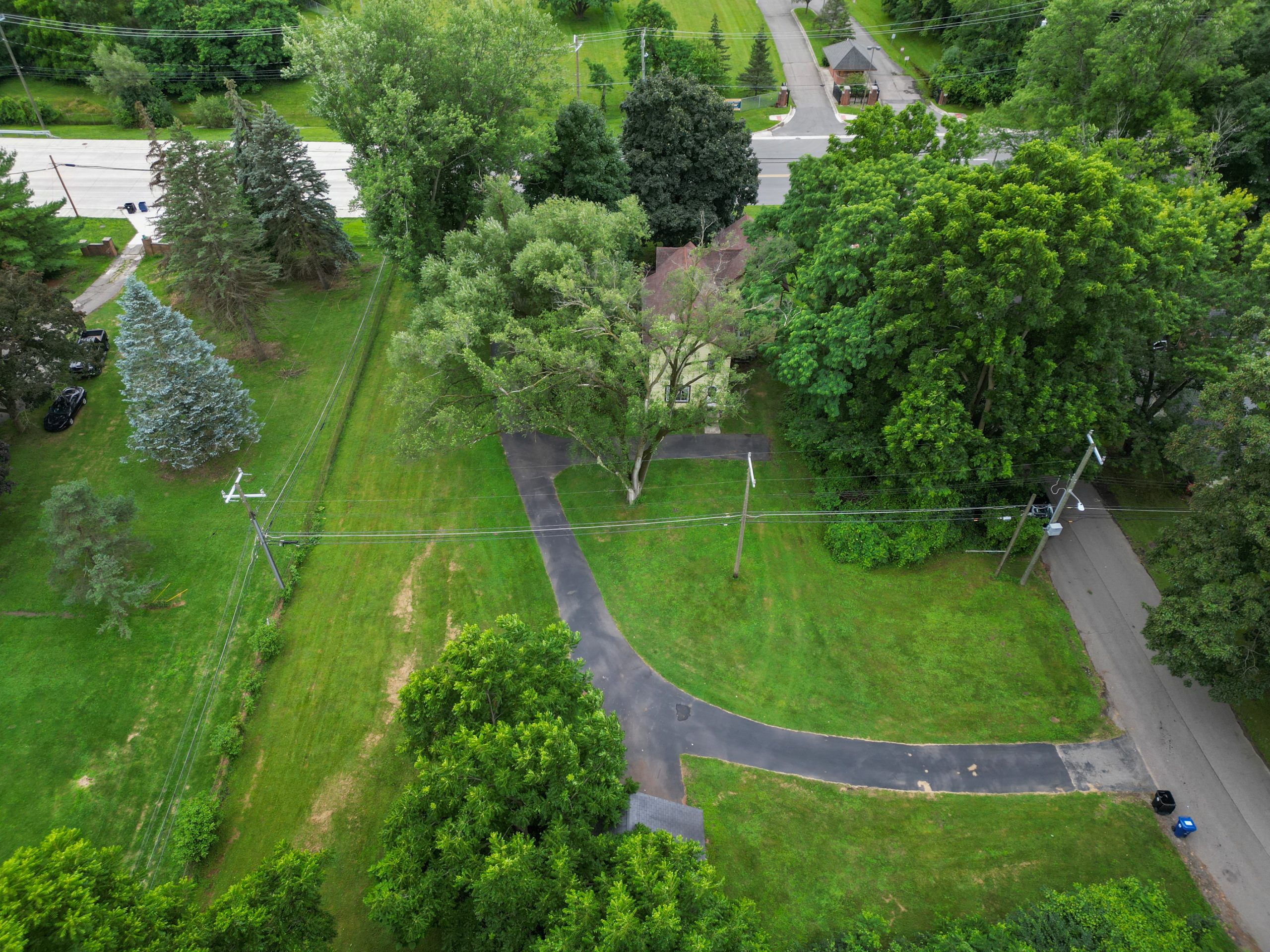 26830 W. 6 Mile Rd. , Redford Twp, MI 48240