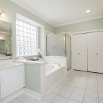 1615 Airline Drive, Katy, TX 77493 - Master bathroom