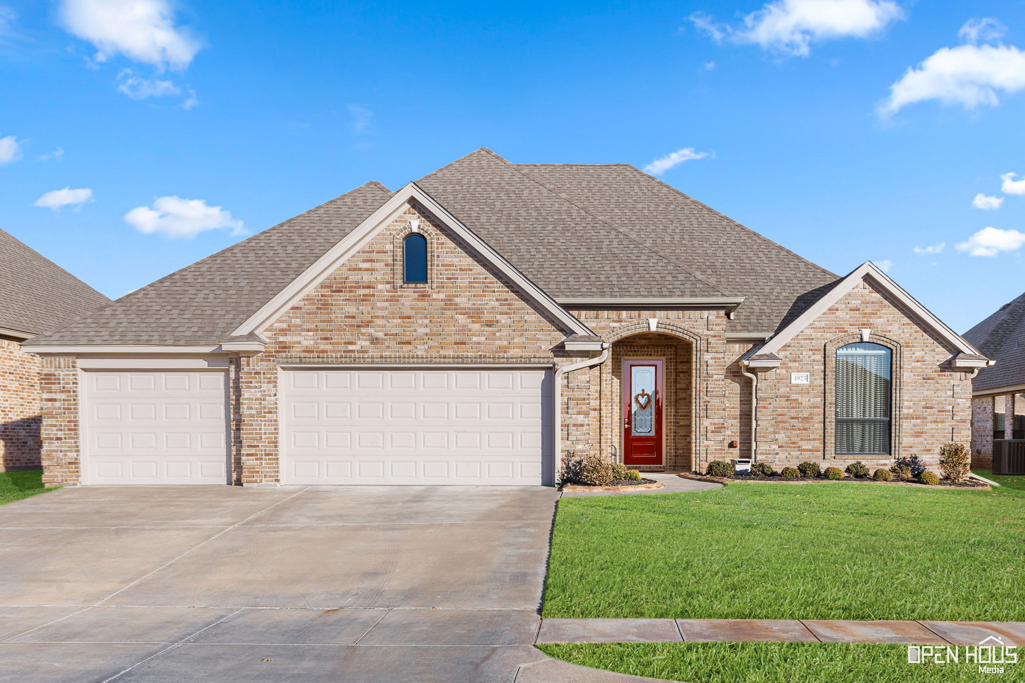 Exterior - 4923 Lantana Drive (1 of 32)
