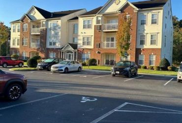 Luxury Condominium with upgrades galore