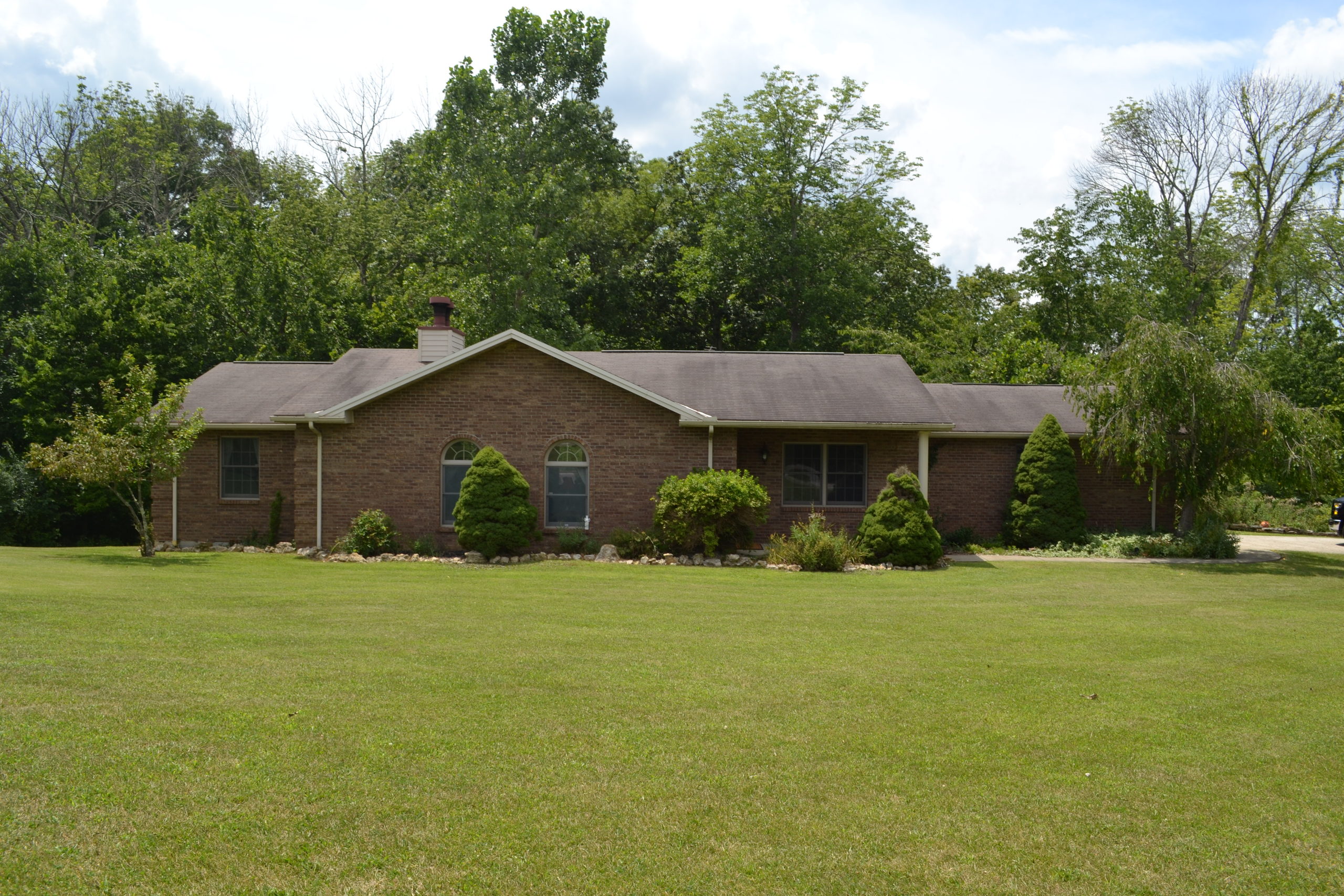 6037 Andrew Ct Lawrenceburg IN 47025 Front 1