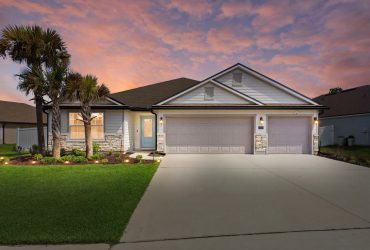 Like New 4 Bed, 3 Bath, 3 Car Garage Home – 2930 Oak Stream Drive, Green Cove Springs, FL 32043