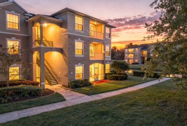 Resort-Style Condo Living in Southside Jacksonville | 7990 Baymeadows Rd. E. #201