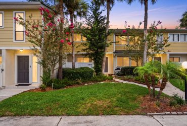 Spacious 4BR Condo with Screened Porch | 7910 Los Robles Court
