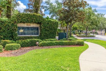 For Sale–Tampa Condo-Equestrian Parc–Highwoods Preserve