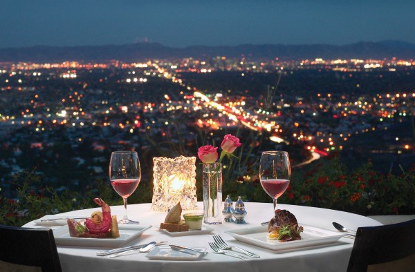 different pointe of view-dining-1
