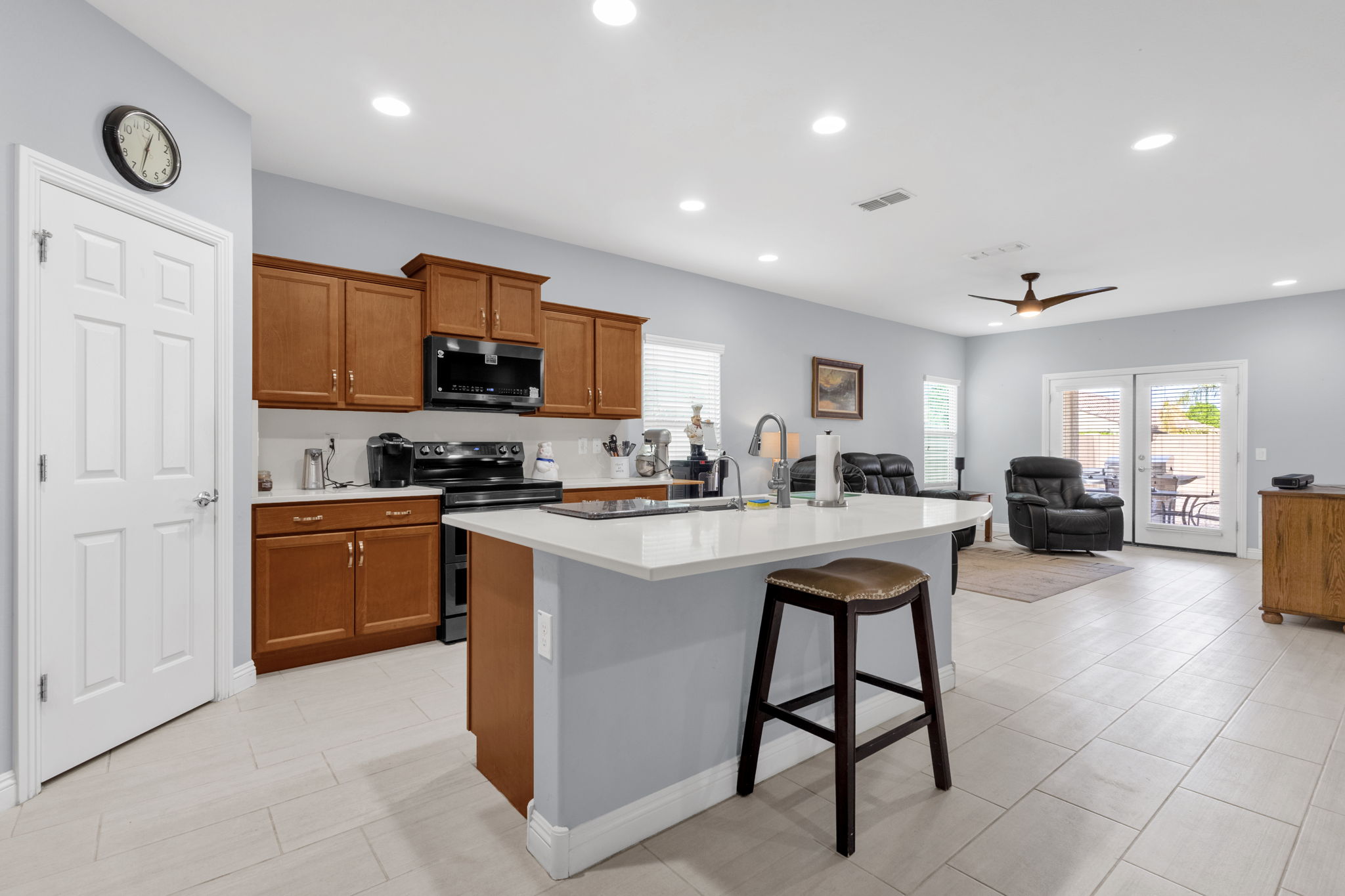 12-web-or-mls-10830-e-topaz-ave