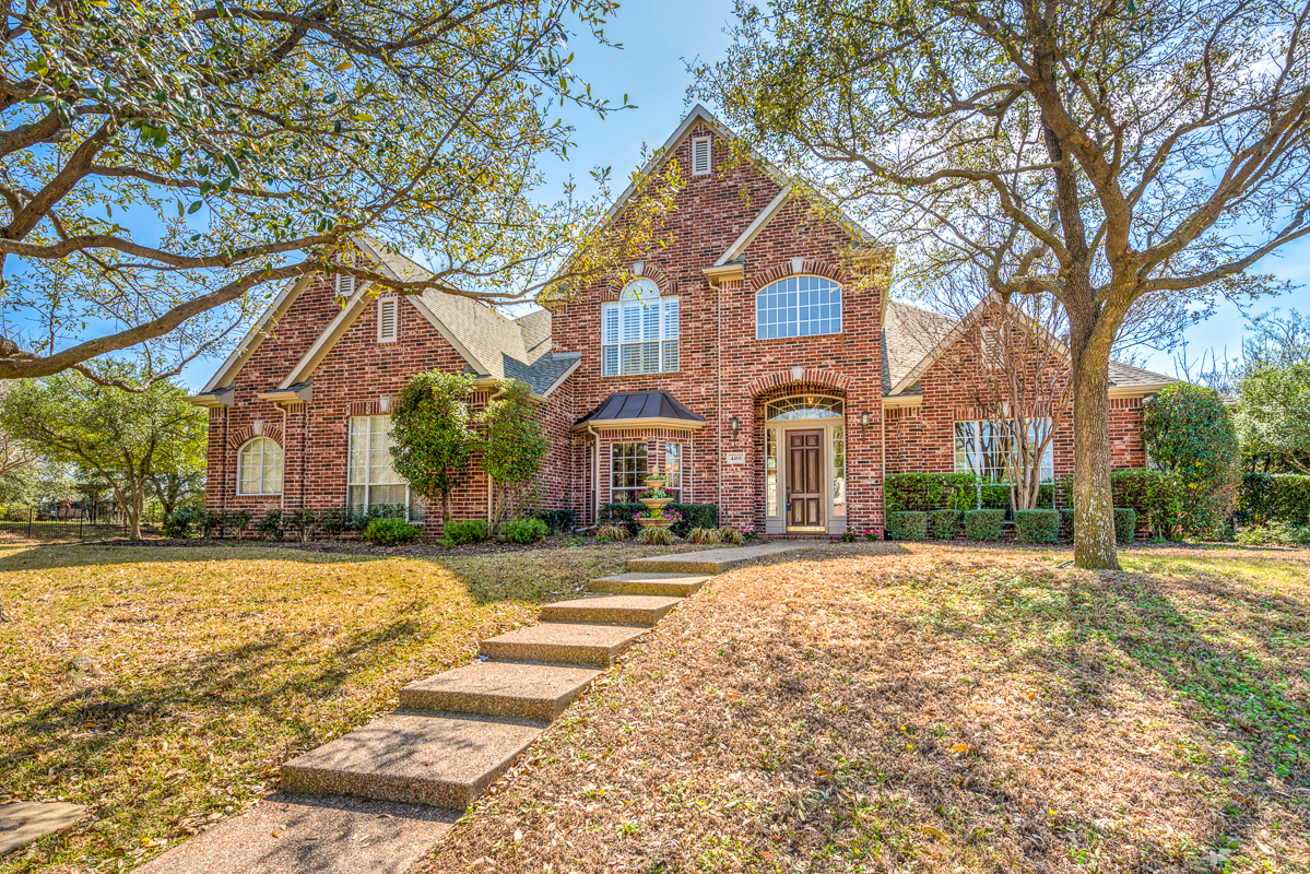 New Updated home in Flower Mound
