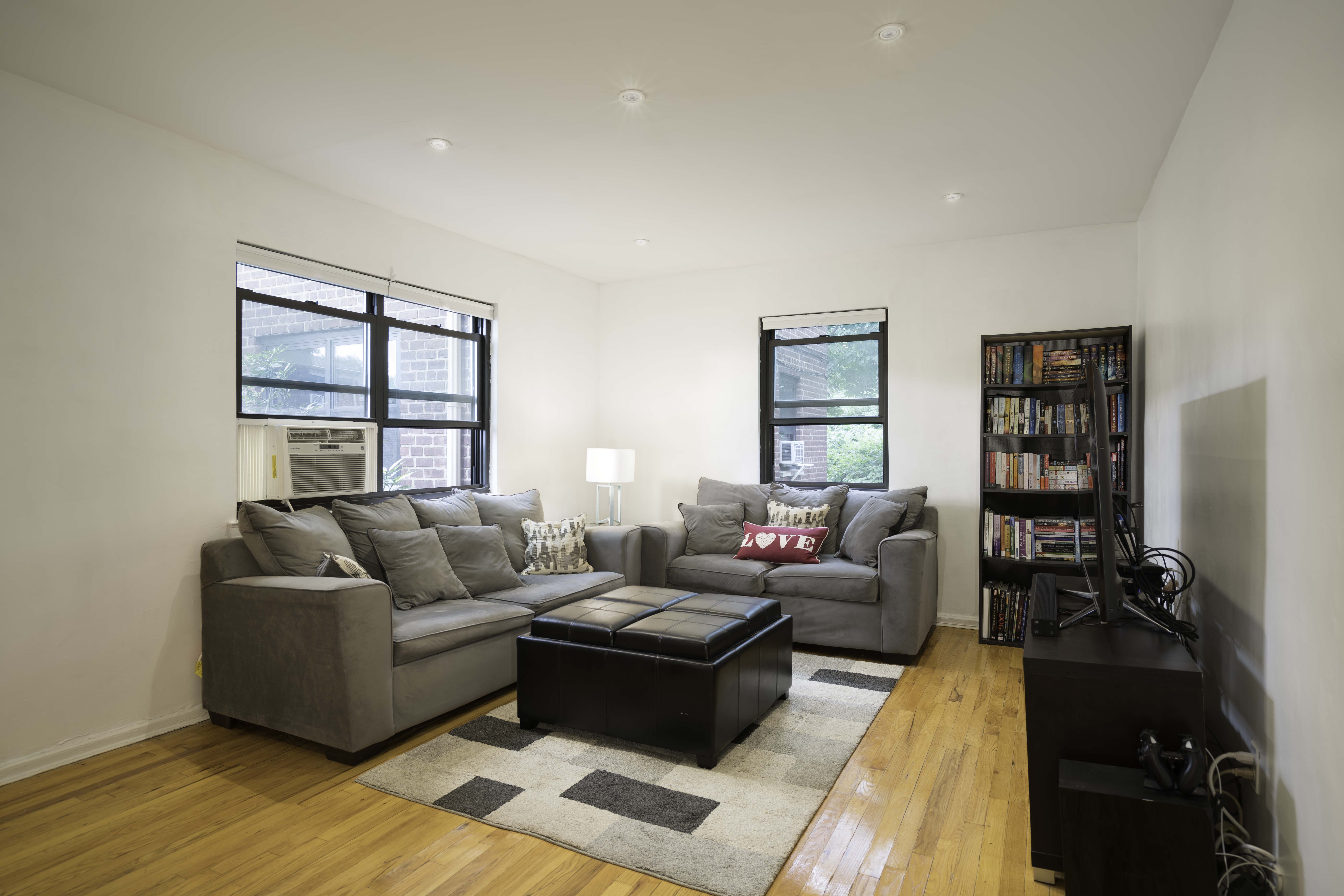 Affordable 2br CoOp Windsor Oaks Bayside Dog Friendly